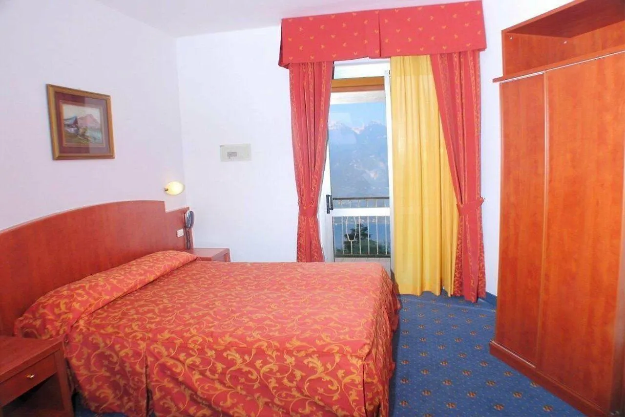 Hotel Astor Limone sul Garda