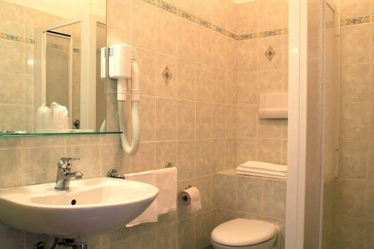 Hotel Astor Limone sul Garda Italia