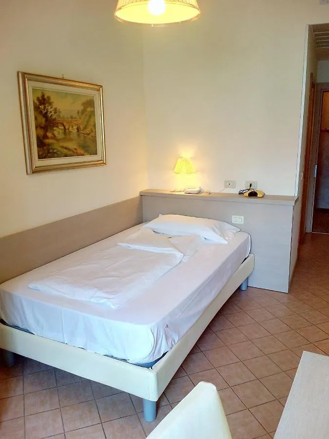 Hotel Astor Limone sul Garda 4*,  Italia
