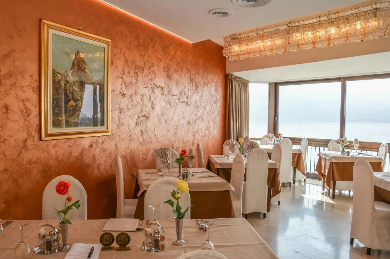 Hotel Astor ليمونِ سول غاردا