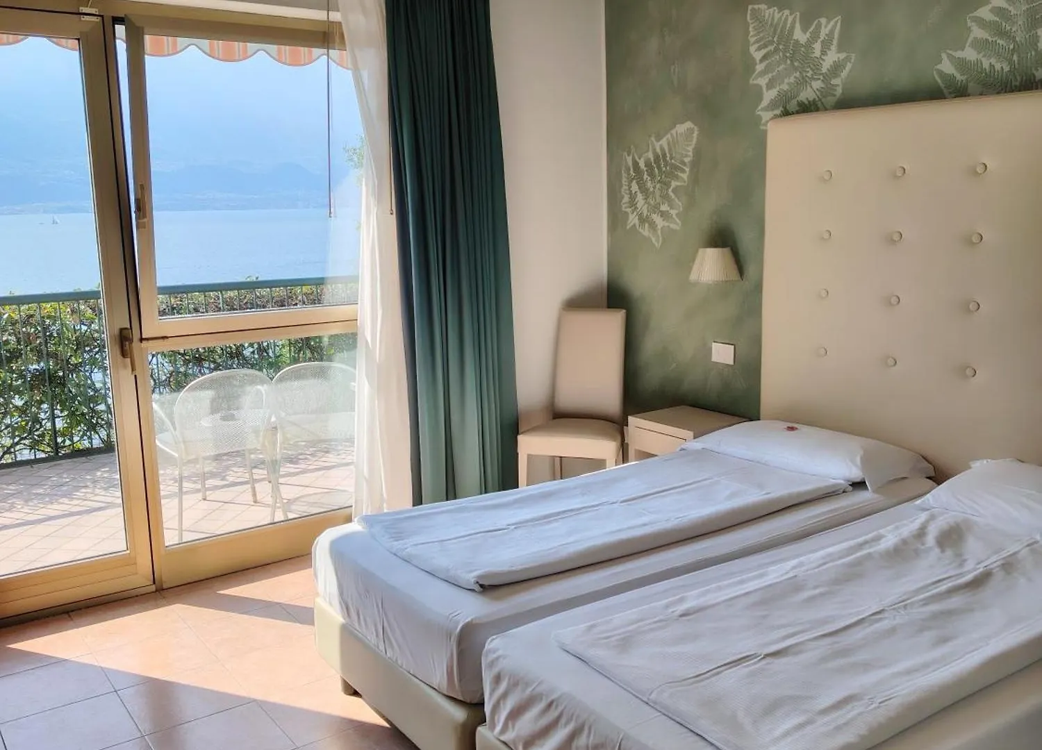 Hotel Astor ليمونِ سول غاردا