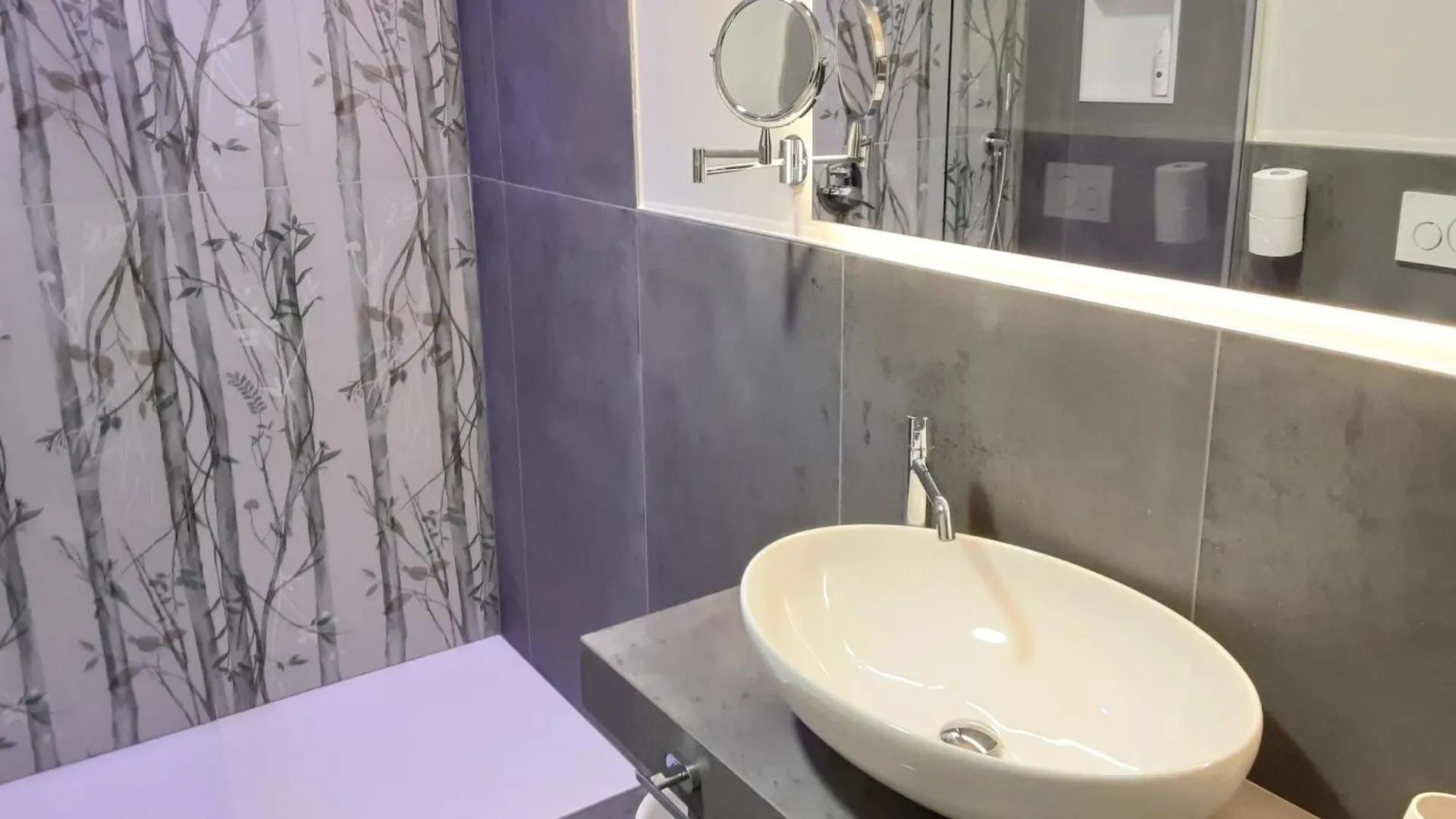 Hotel Astor ليمونِ سول غاردا 4*,  إيطاليا