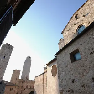 https://appartamenti-piazza-delle-erbe.it-tuscanyhotel.com